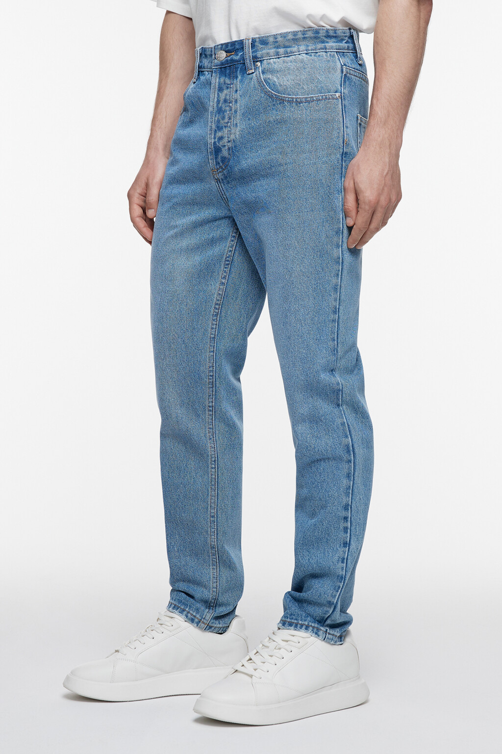Джинсы slim зауженные со средней посадкой - цвет голубой - 3