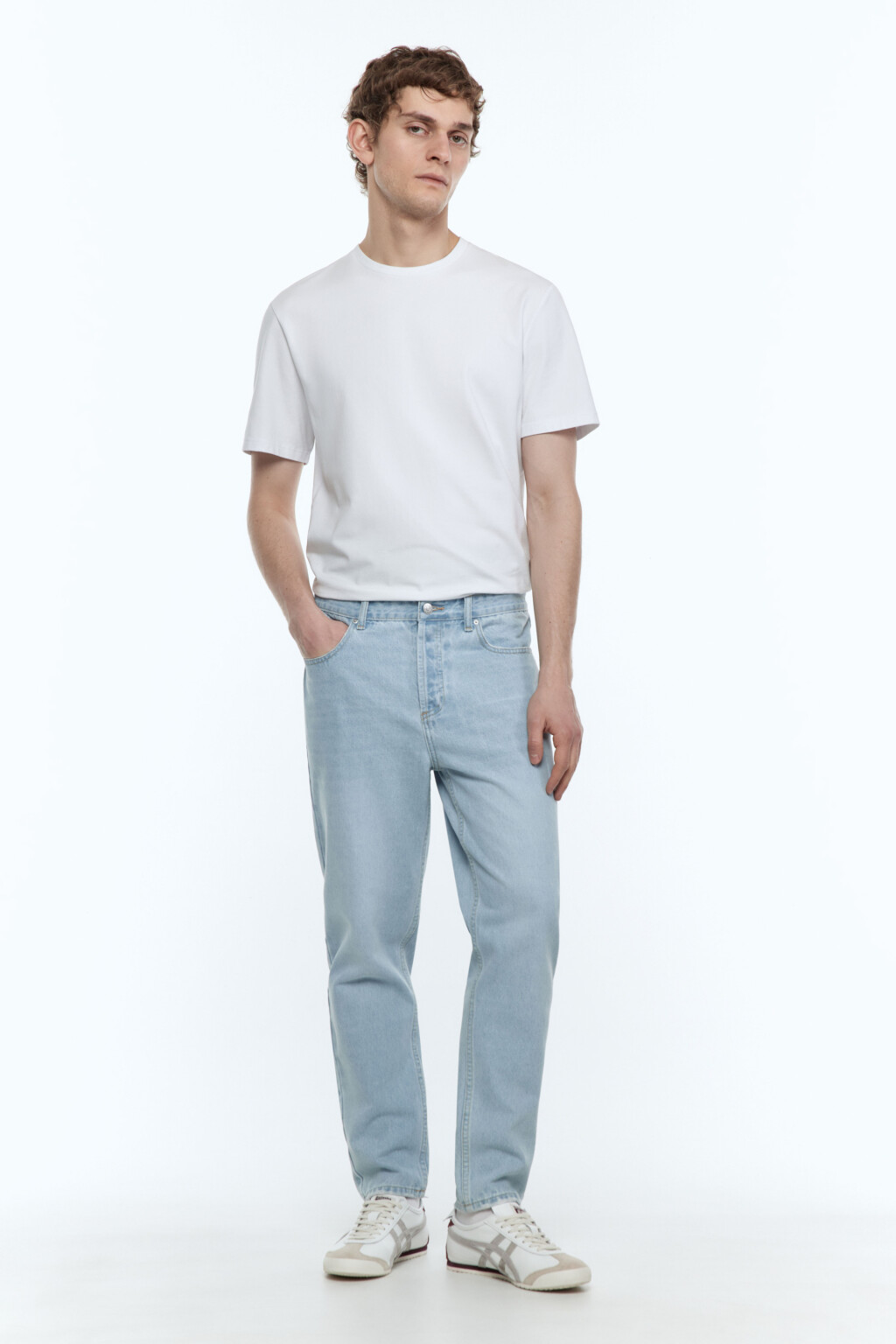 Джинсы slim зауженные со средней посадкой - цвет голубой - 1