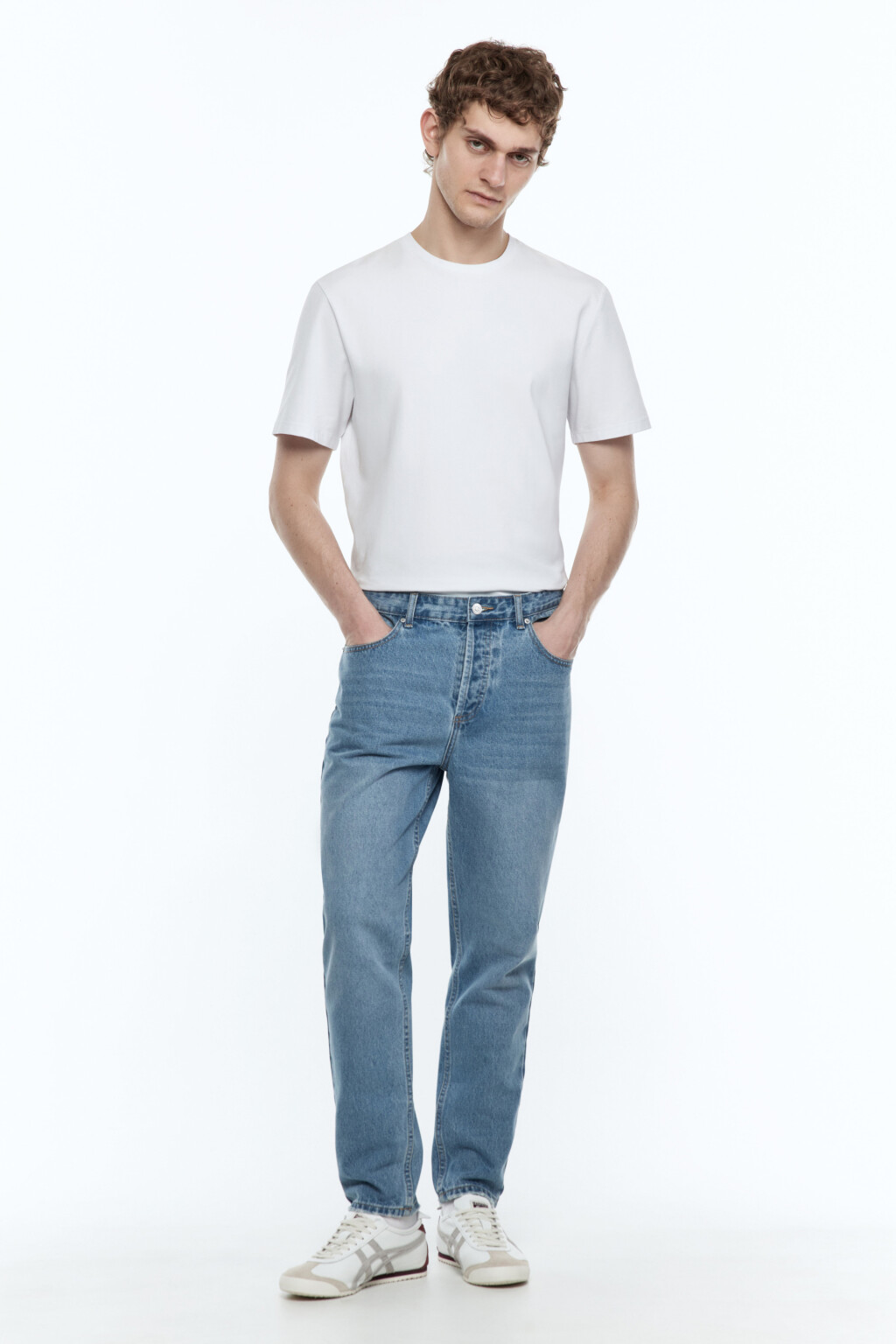Джинсы slim зауженные со средней посадкой - цвет голубой - 1