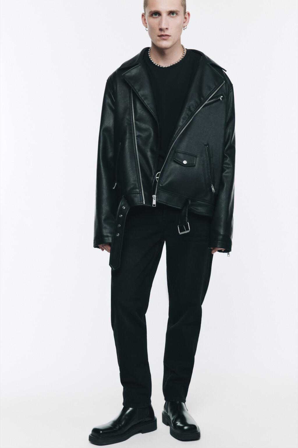 Джинсы slim зауженные со средней посадкой - цвет черный - 1