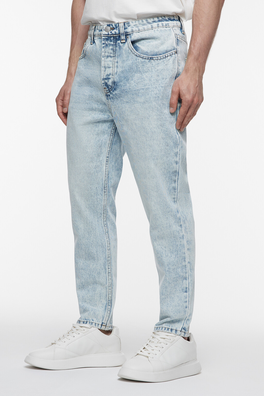 Джинсы slim зауженные укороченные со средней посадкой - цвет голубой - 3