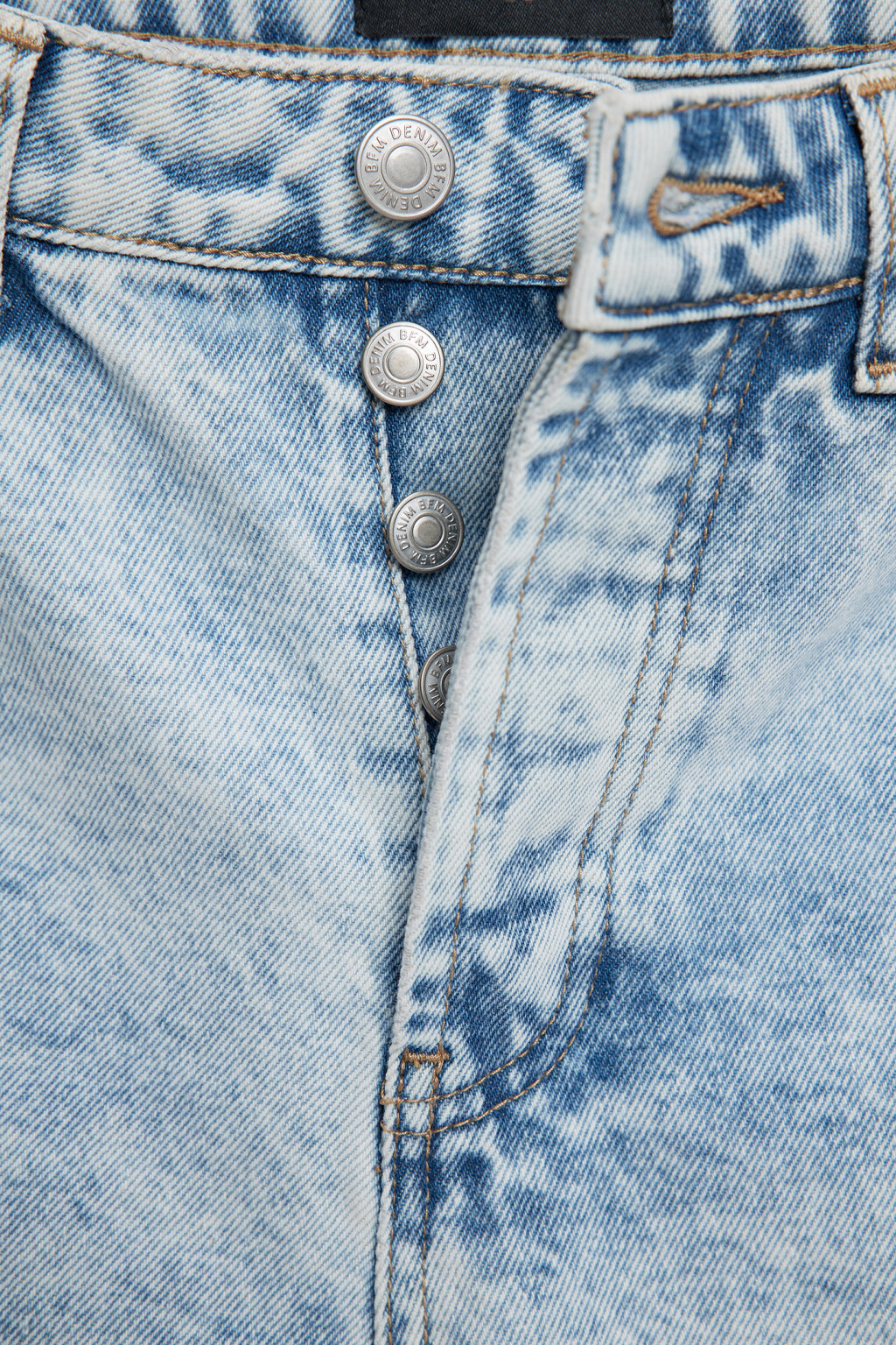 Джинсы slim зауженные укороченные со средней посадкой - цвет голубой - 6