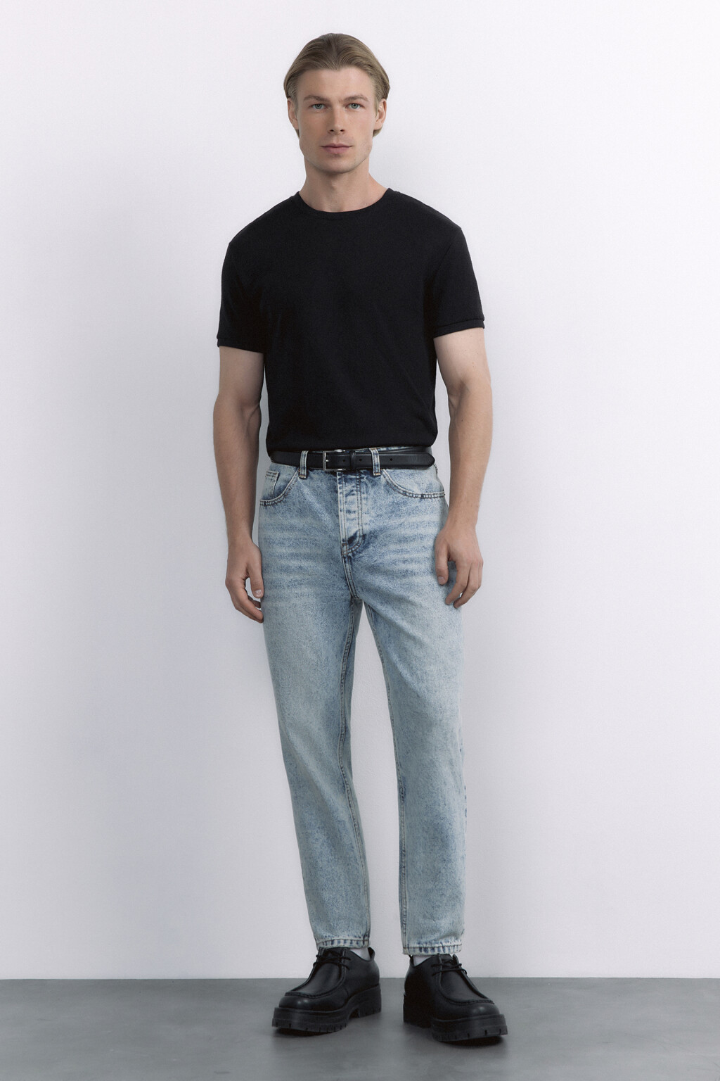 Джинсы slim зауженные укороченные со средней посадкой - цвет голубой - 7