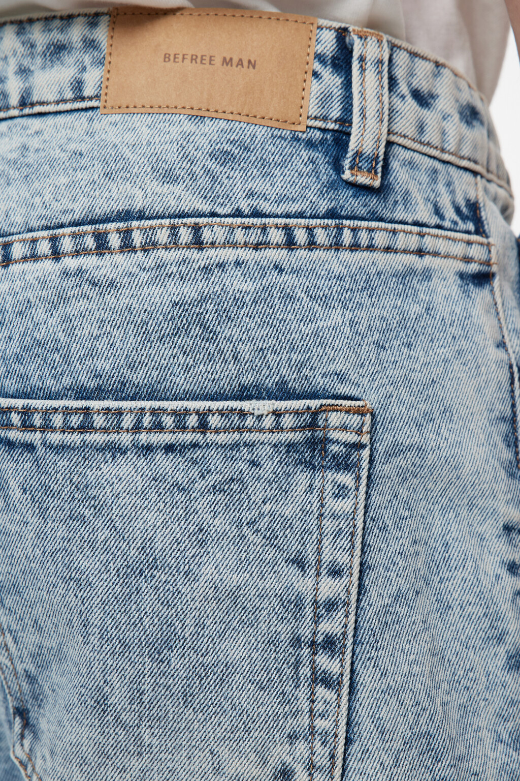 Джинсы slim зауженные укороченные со средней посадкой - цвет голубой - 6