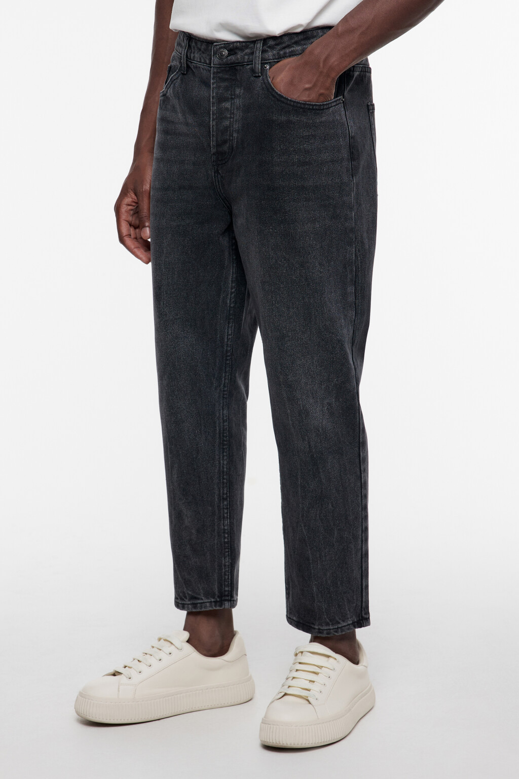 Джинсы slim зауженные укороченные со средней посадкой - цвет черный - 2