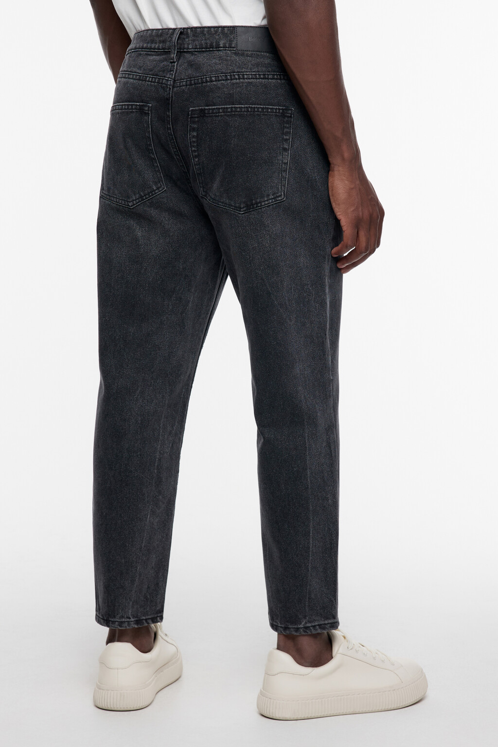 Джинсы slim зауженные укороченные со средней посадкой - цвет черный - 3