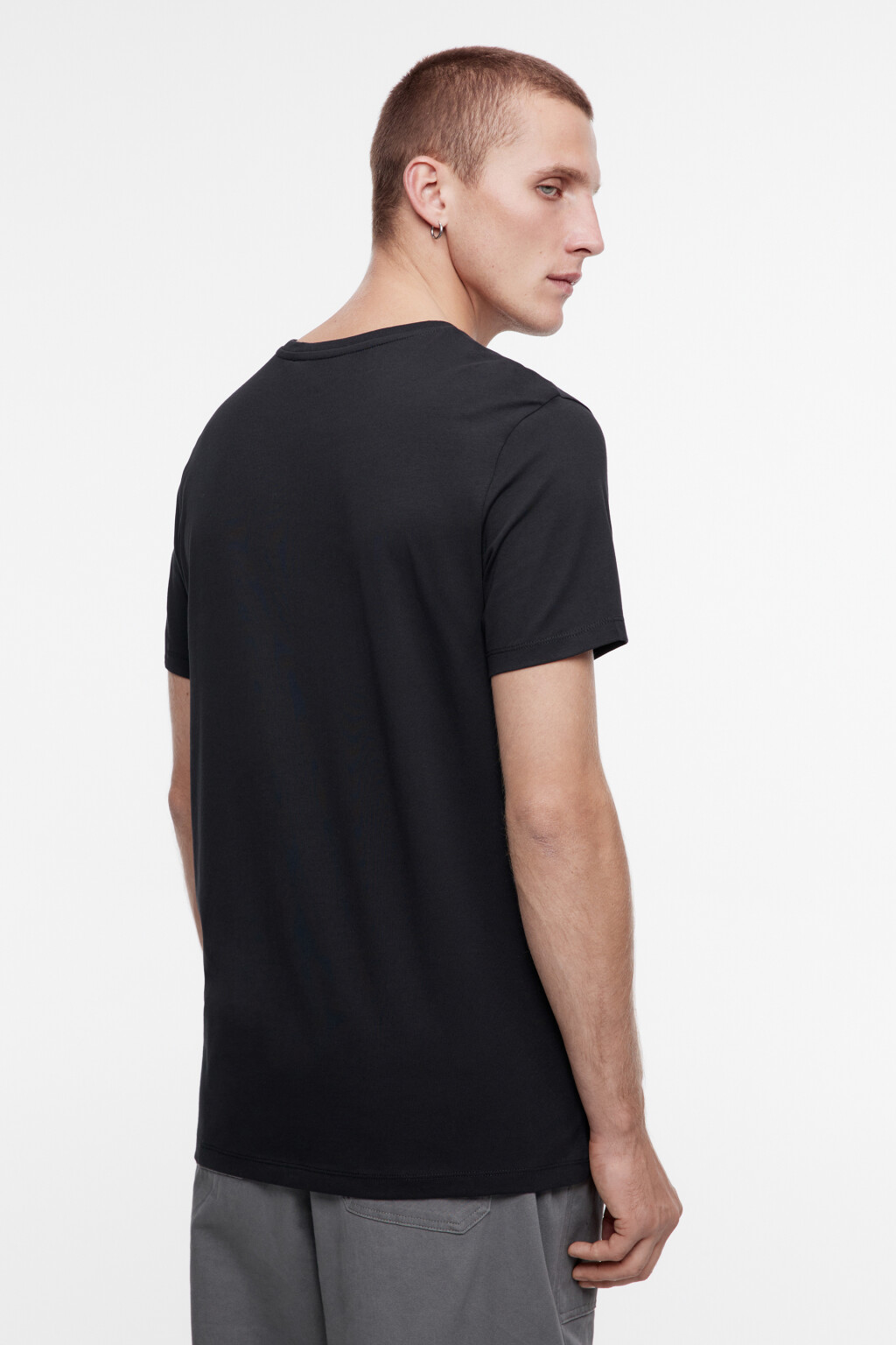 Футболка хлопковая в базовых цветах - цвет черный - 3