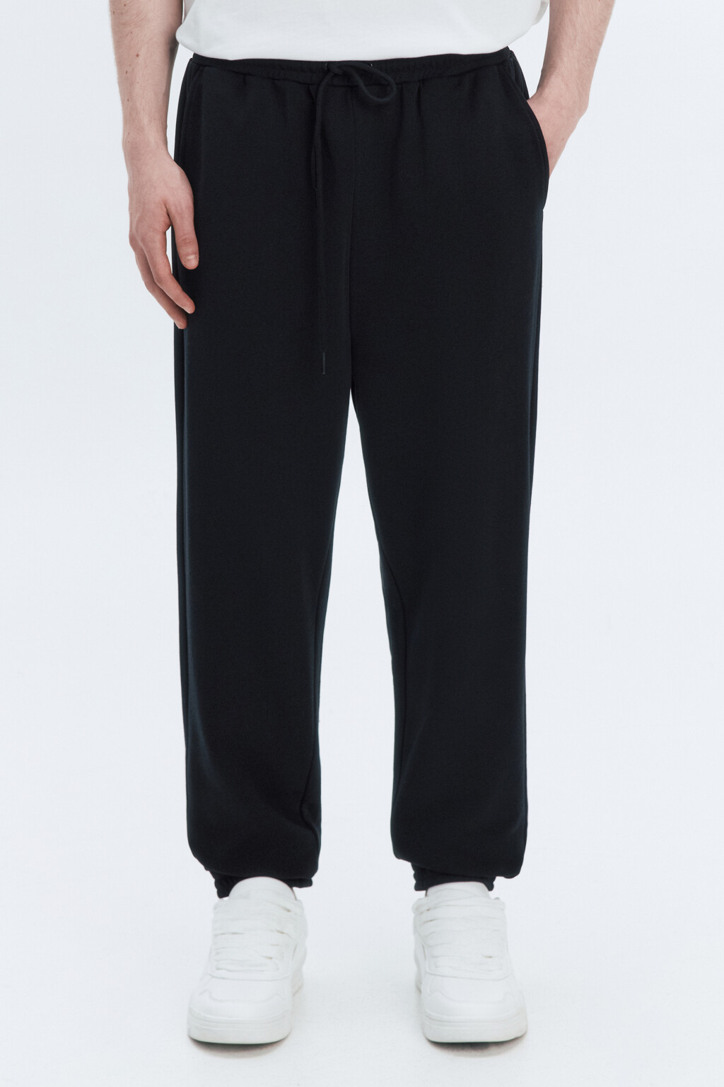 Брюки-джоггеры трикотажные без утепления - цвет черный - 1
