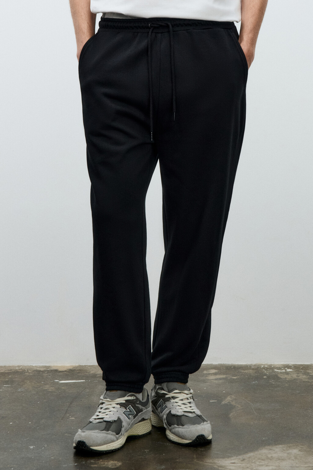 Брюки-джоггеры базовые из футера - цвет черный - 2