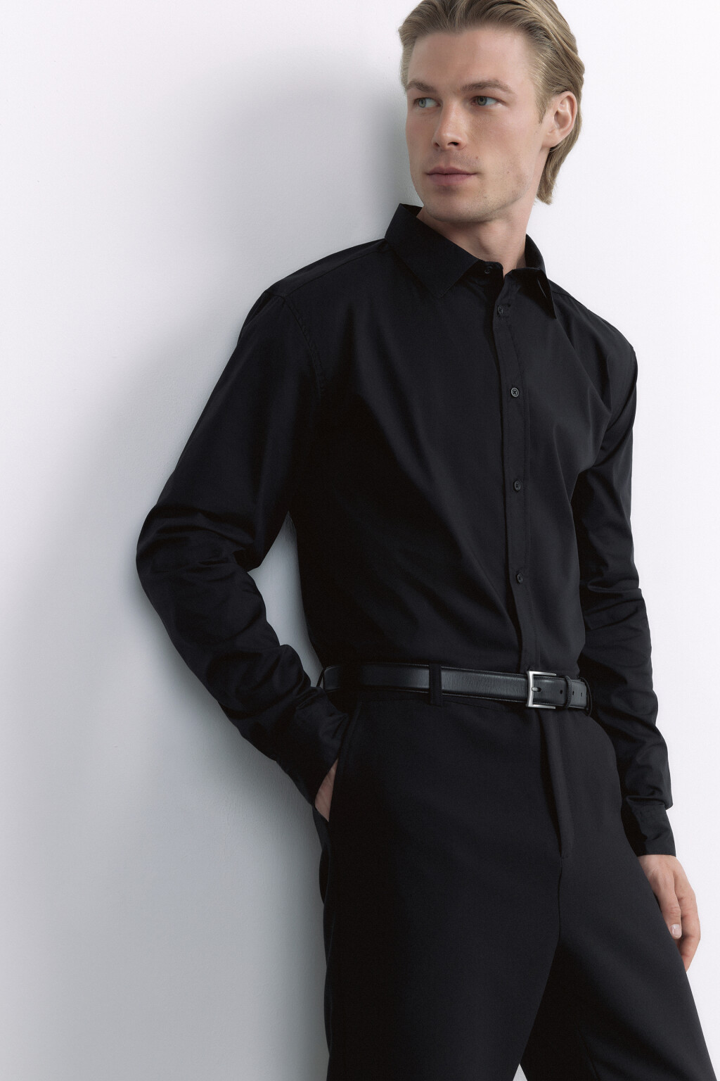 Рубашка slim приталенная в классических цветах - цвет черный - 9