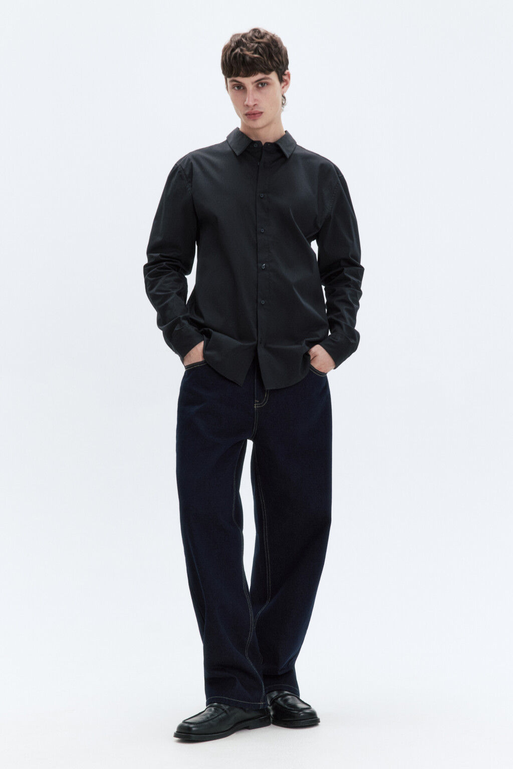 Рубашка приталенная в классических цветах - цвет черный - 5
