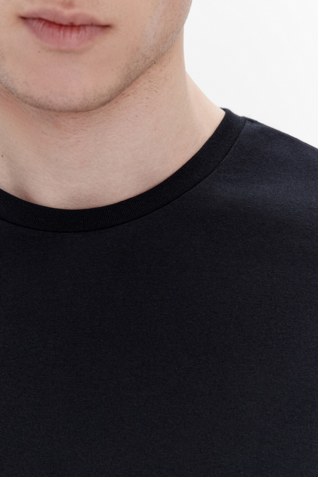 Футболка хлопковая базовая - цвет черный - 5