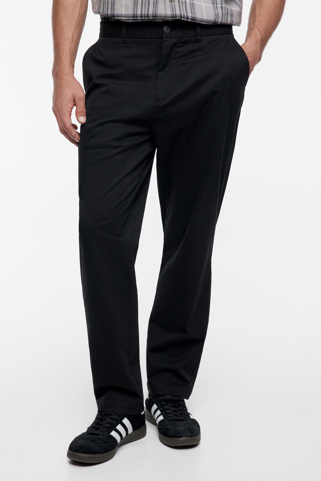 Брюки-чинос костюмные из твиловой ткани - цвет черный - 1