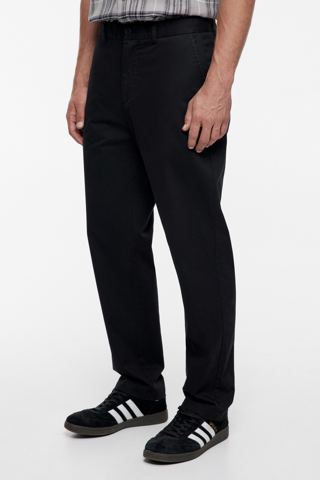 Брюки-чинос костюмные из твиловой ткани - цвет черный - 2
