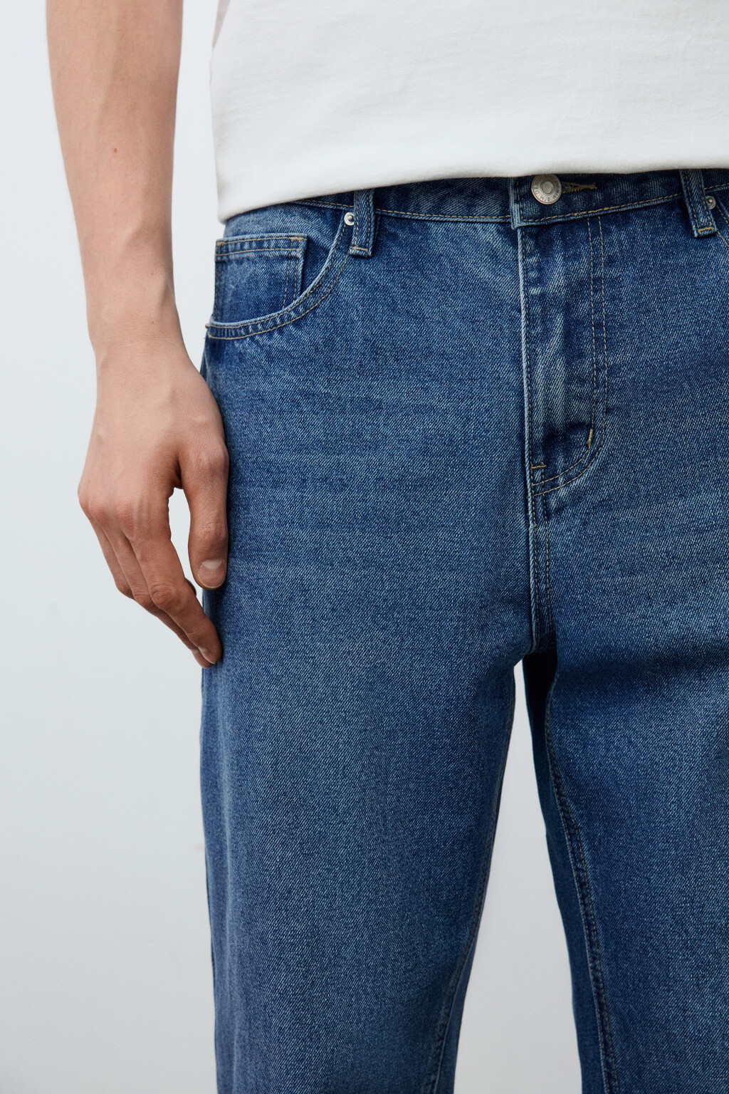 Джинсы зауженные базовые - цвет голубой - 6