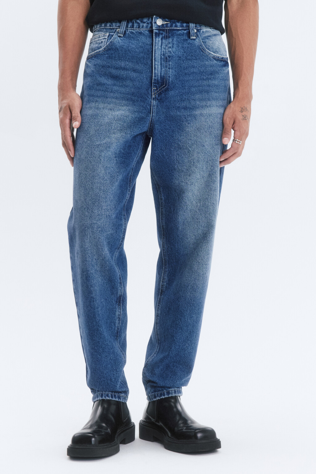 Джинсы tapered fit зауженные со средней посадкой - цвет голубой - 2