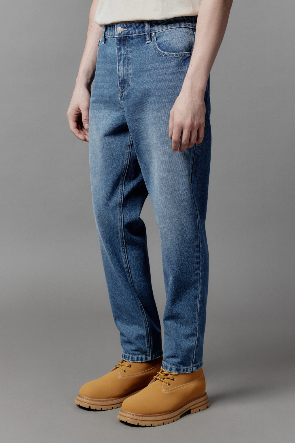 Джинсы tapered fit зауженные - цвет голубой - 3