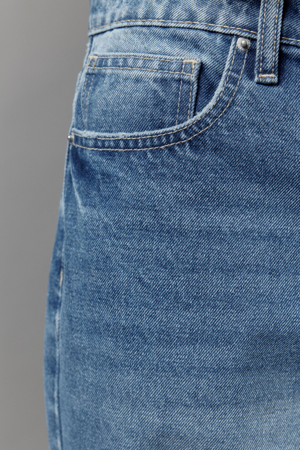 Джинсы tapered fit зауженные - цвет голубой - 5