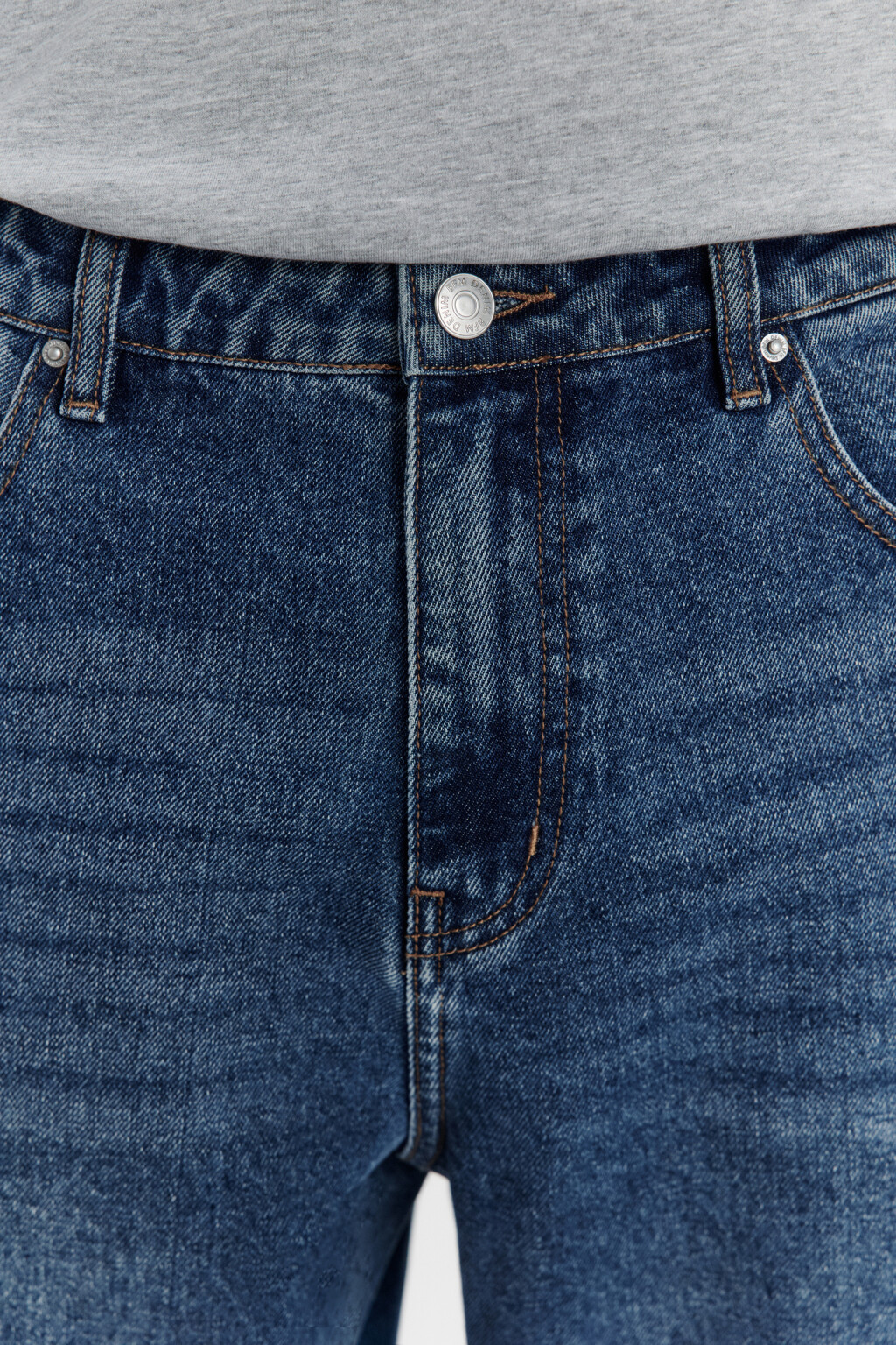 Джинсы зауженные со средней посадкой - цвет голубой - 5