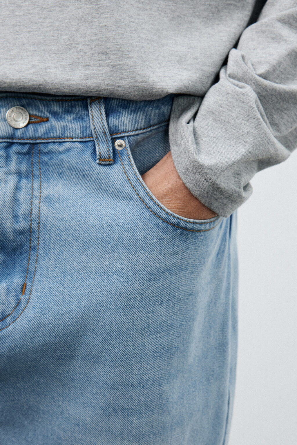 Джинсы зауженные базовые - цвет голубой - 6