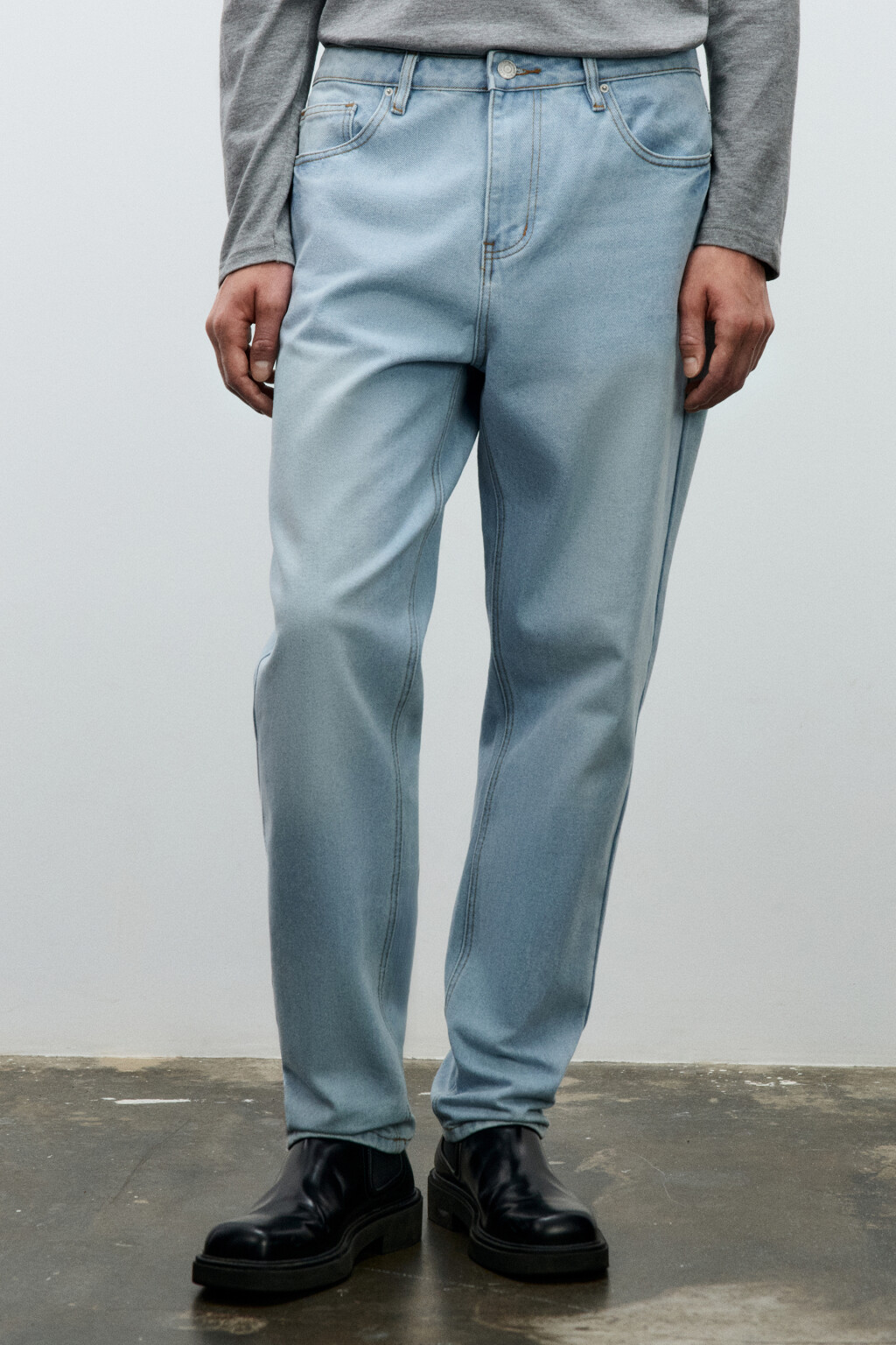 Джинсы зауженные базовые - цвет голубой - 2