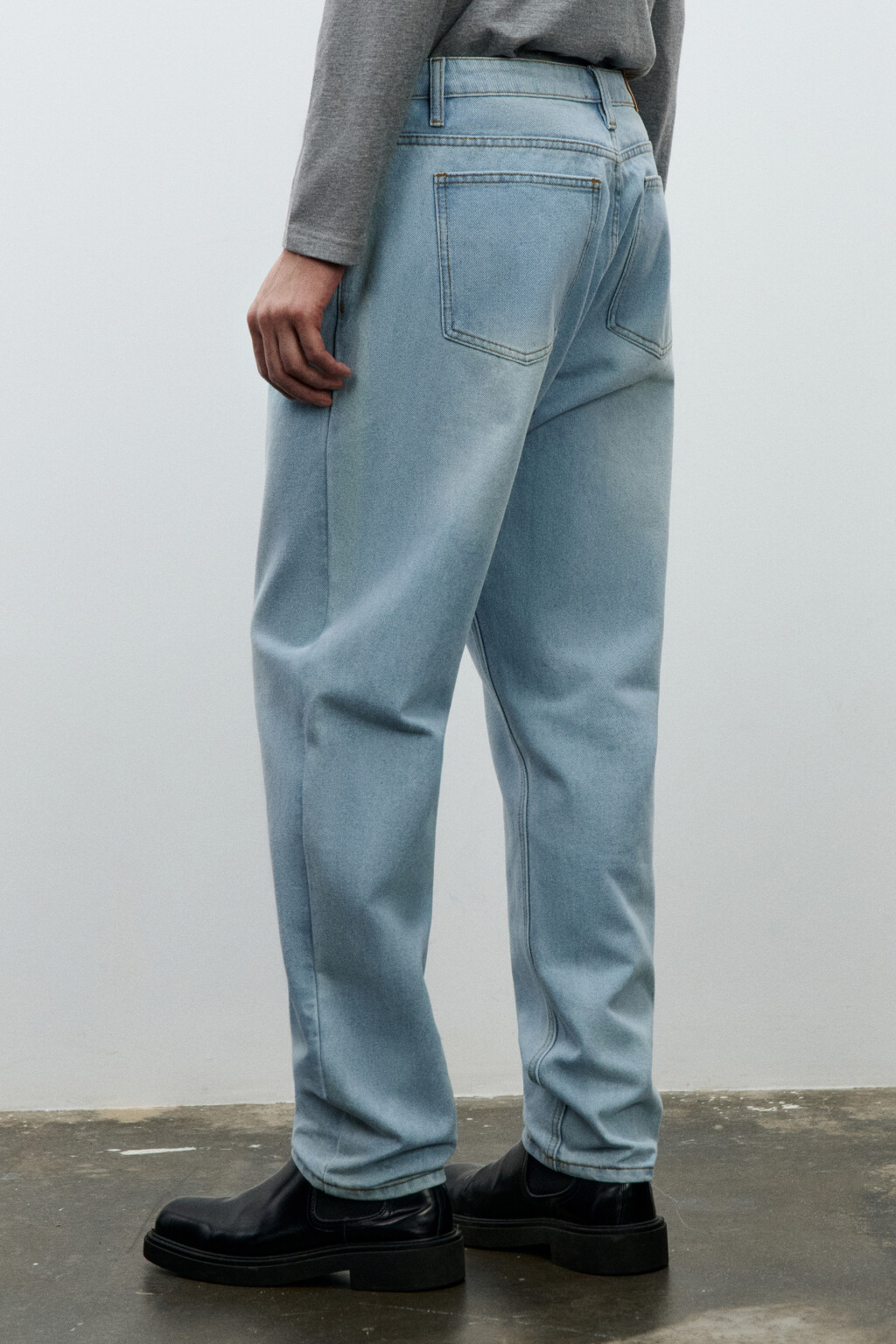 Джинсы зауженные базовые - цвет голубой - 3