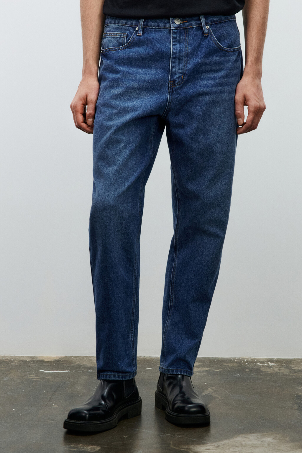 Джинсы зауженные базовые - цвет голубой - 2