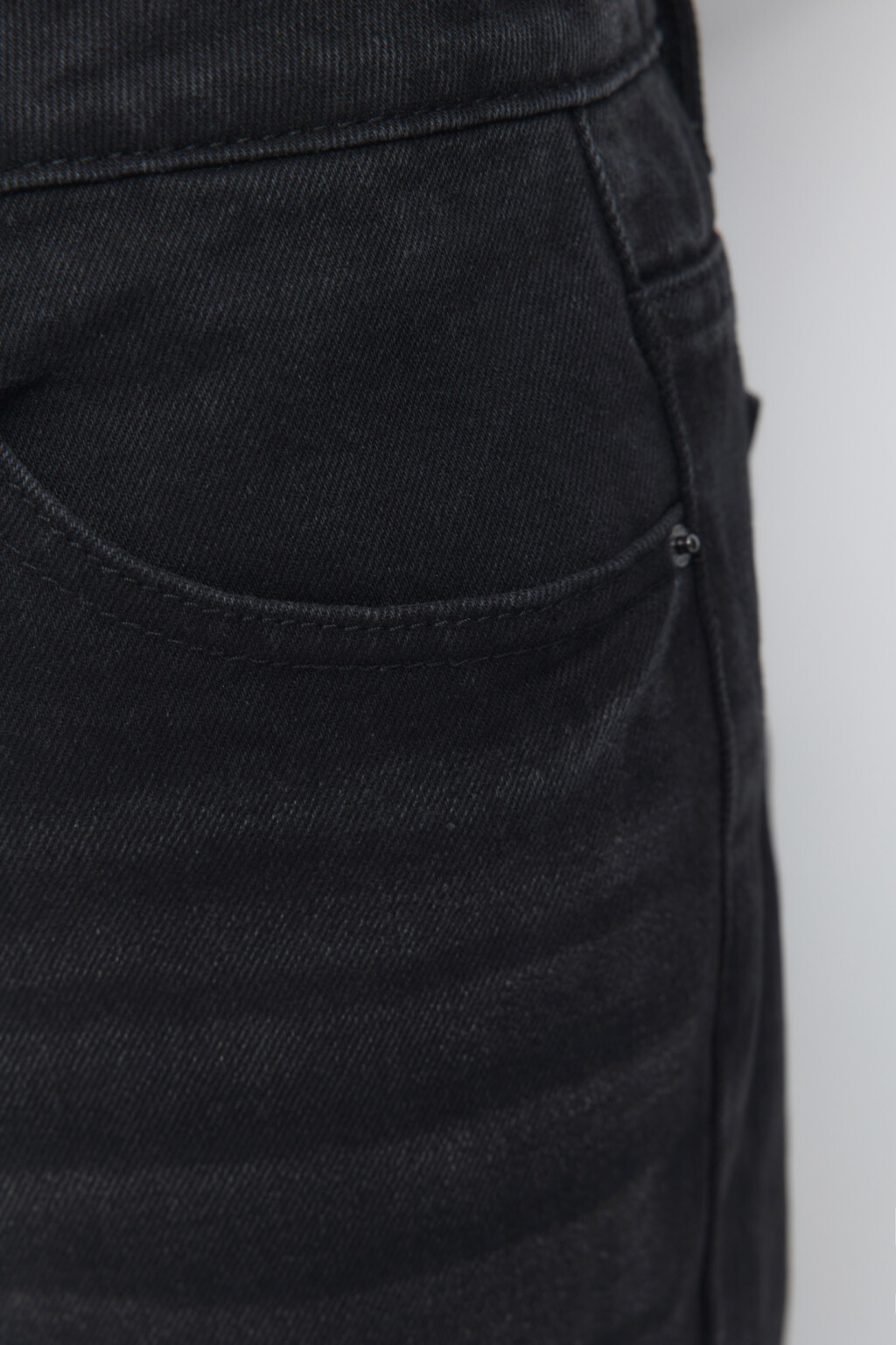 Джинсы tapered зауженные базовые со средней посадкой - цвет серый - 6