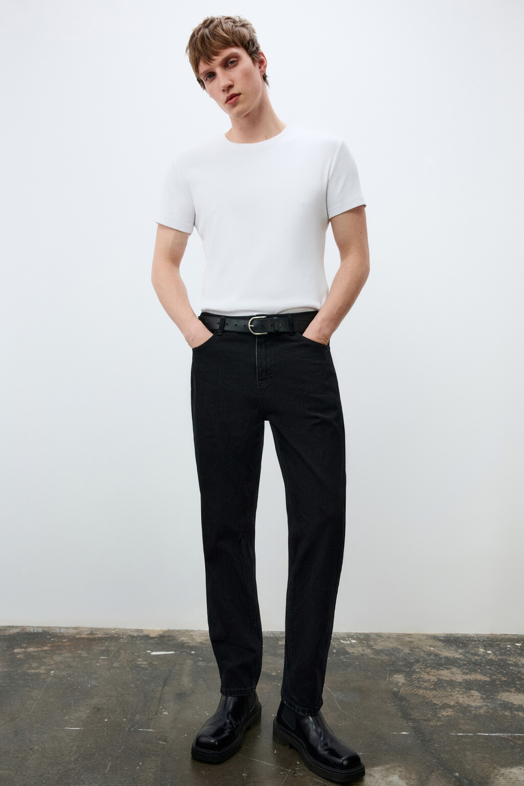 Джинсы зауженные базовые - цвет черный - 1