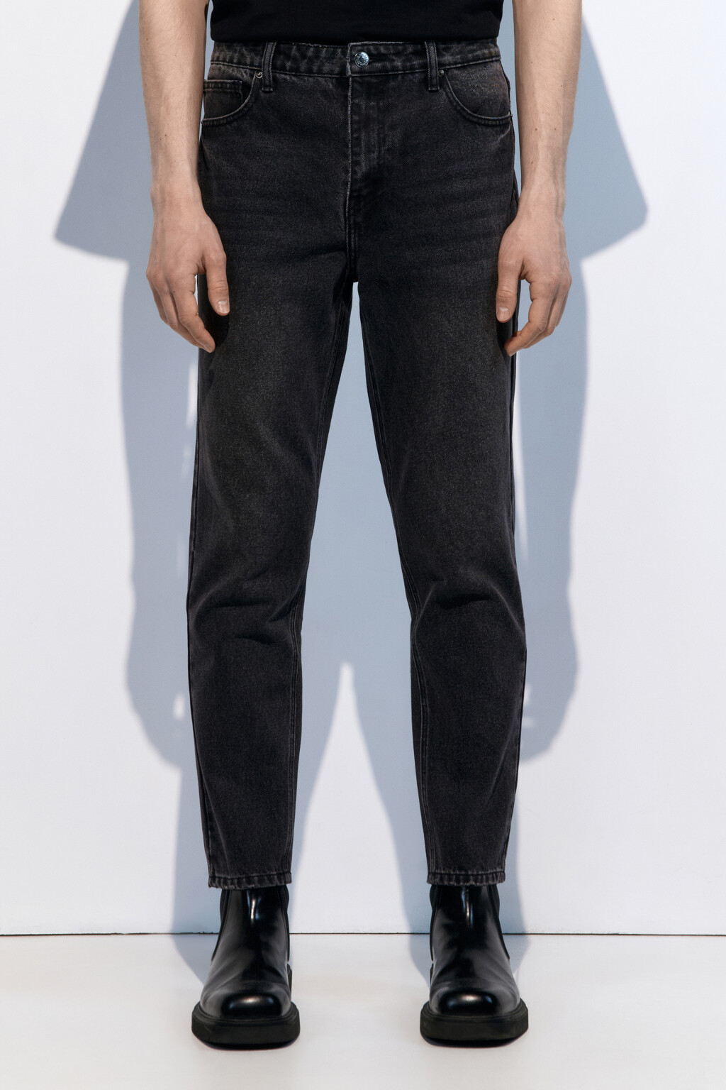 Джинсы tapered зауженные базовые - цвет серый - 2