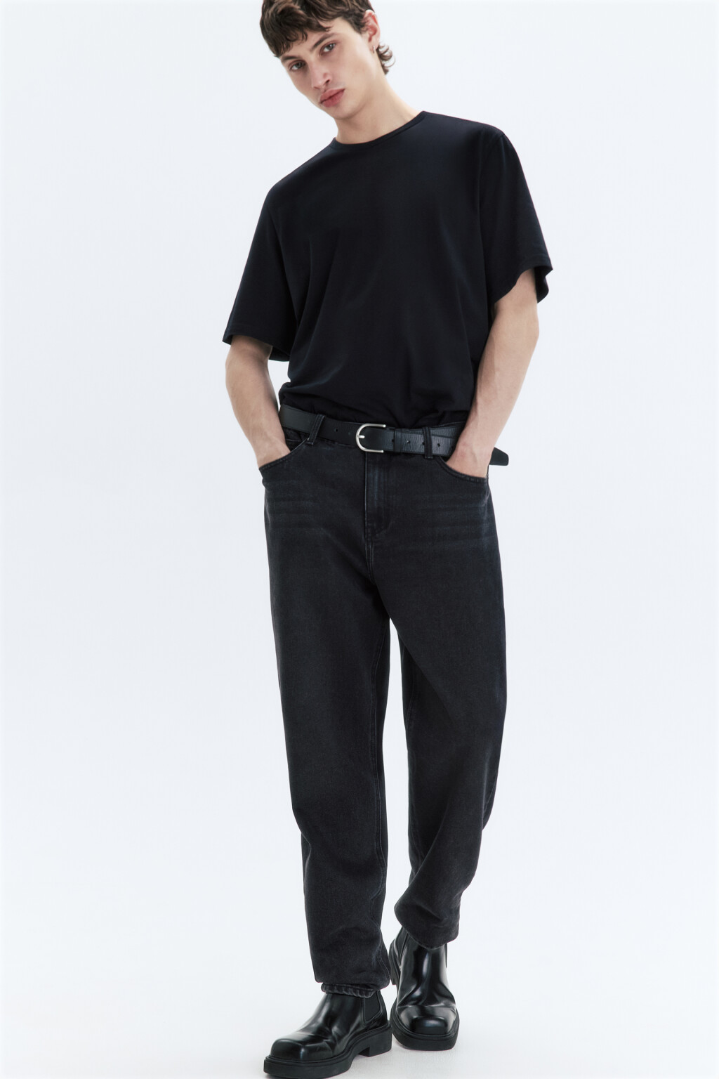 Джинсы tapered fit зауженные со средней посадкой - цвет черный - 1