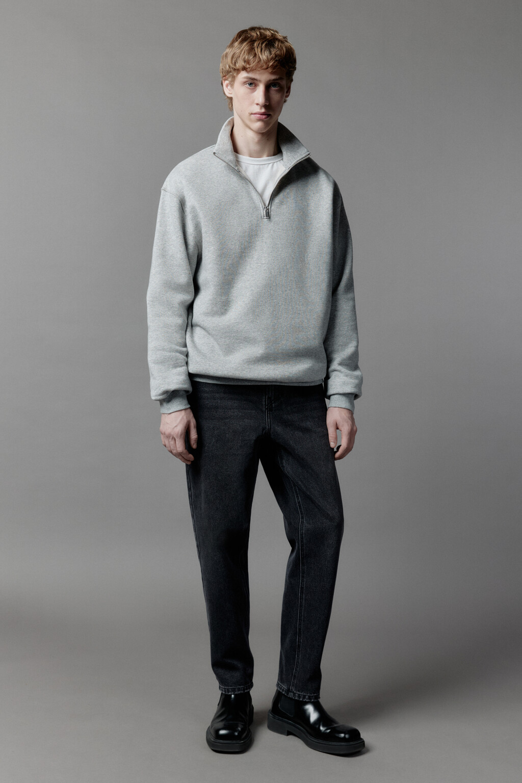 Джинсы tapered fit зауженные - цвет серый - 5