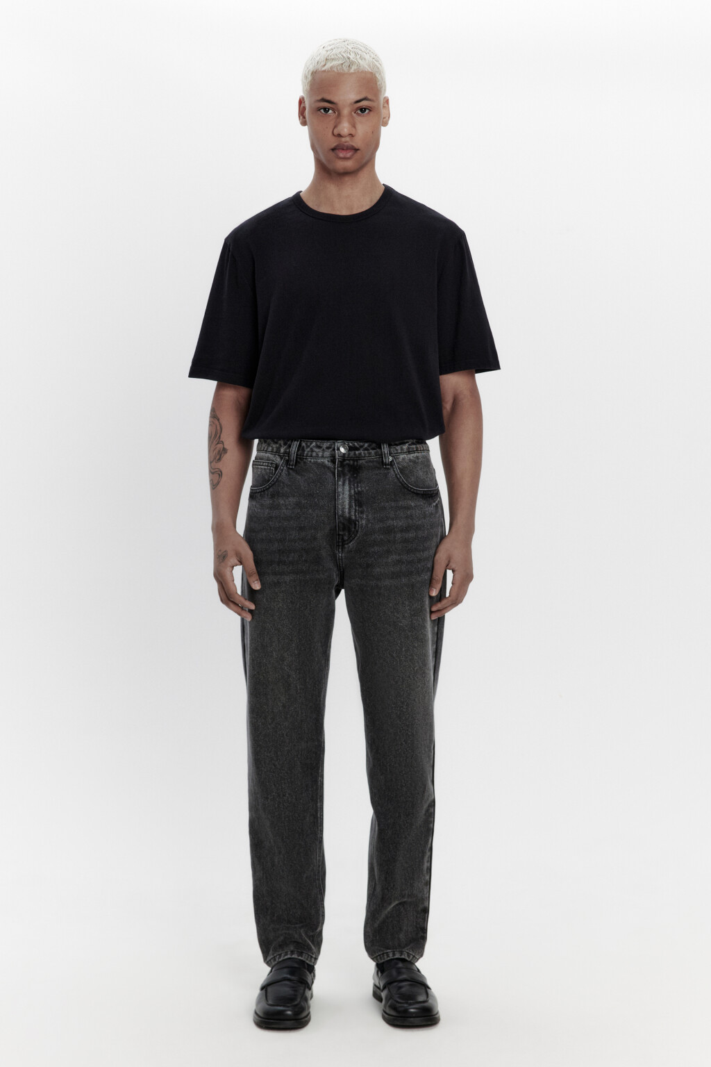 Джинсы зауженные со средней посадкой - цвет серый - 4