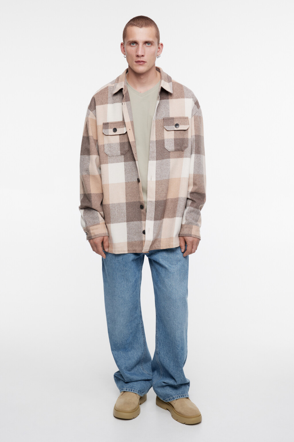 Футболка хлопковая базовая с V-образным вырезом - цвет зеленый - 4