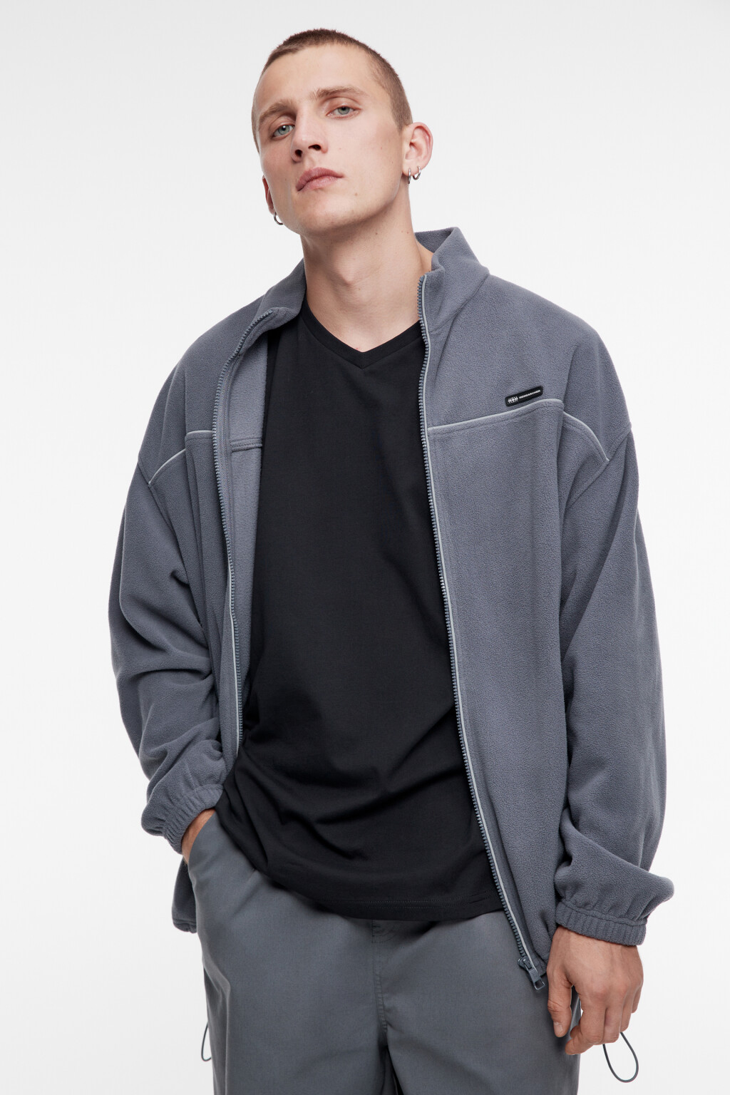 Футболка хлопковая базовая с V-образным вырезом - цвет черный - 6