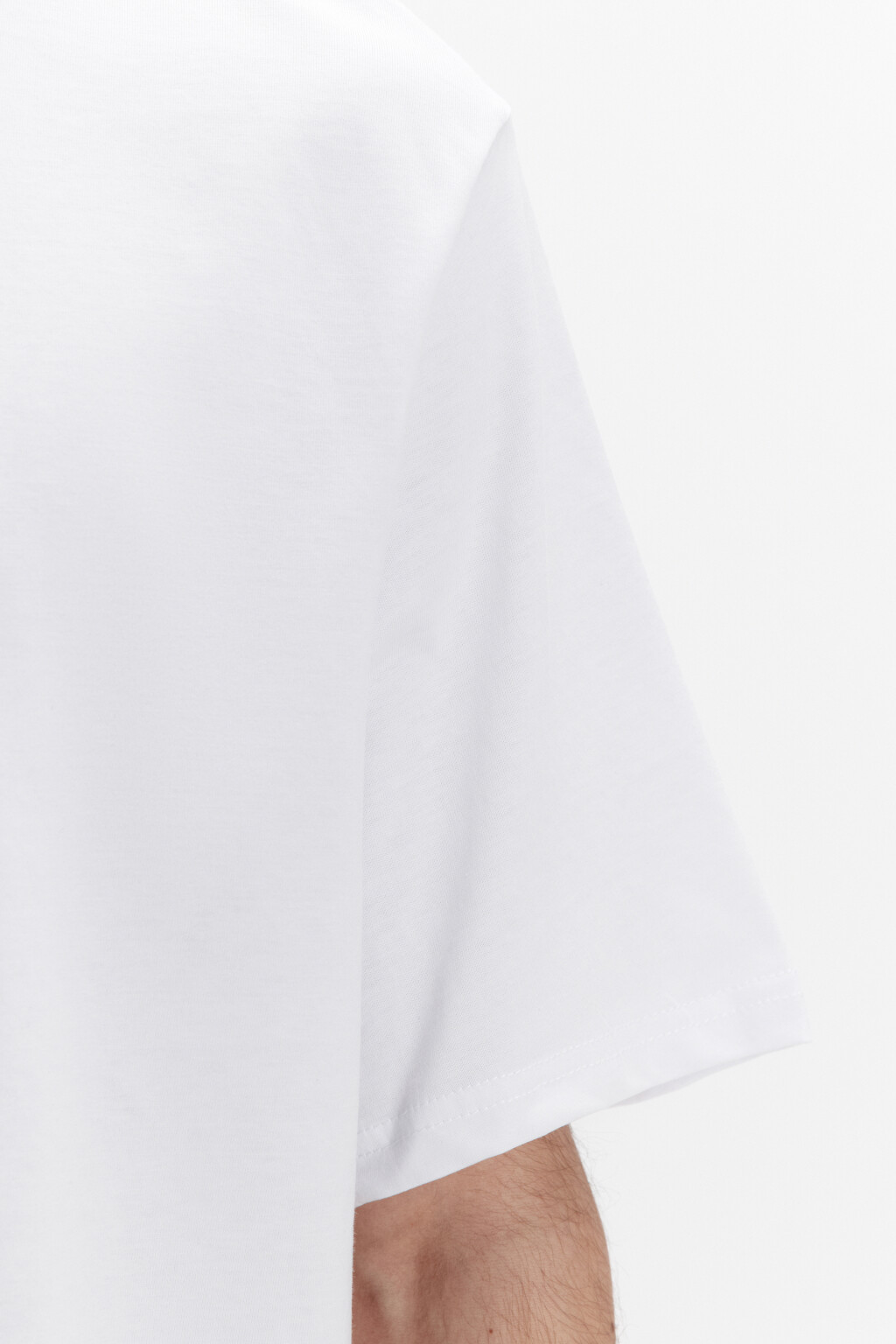 Футболка прямая с V-образным вырезом - цвет белый - 6