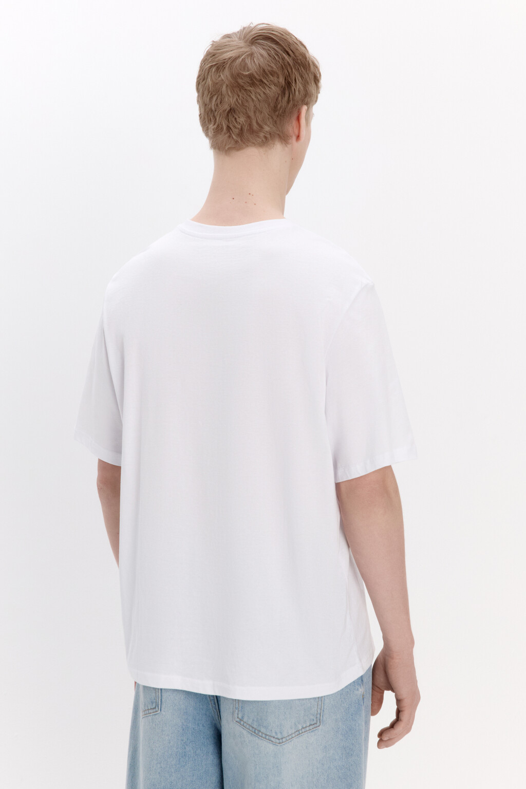 Футболка базовая с V-вырезом - цвет белый - 3