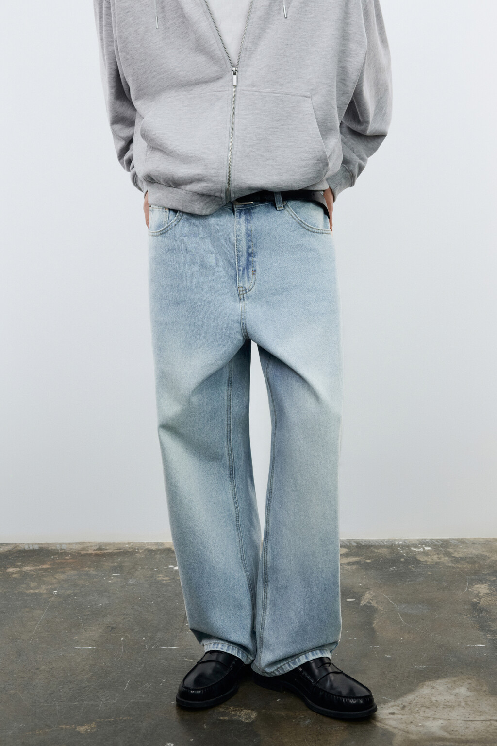 Джинсы широкие базовые - цвет голубой - 1