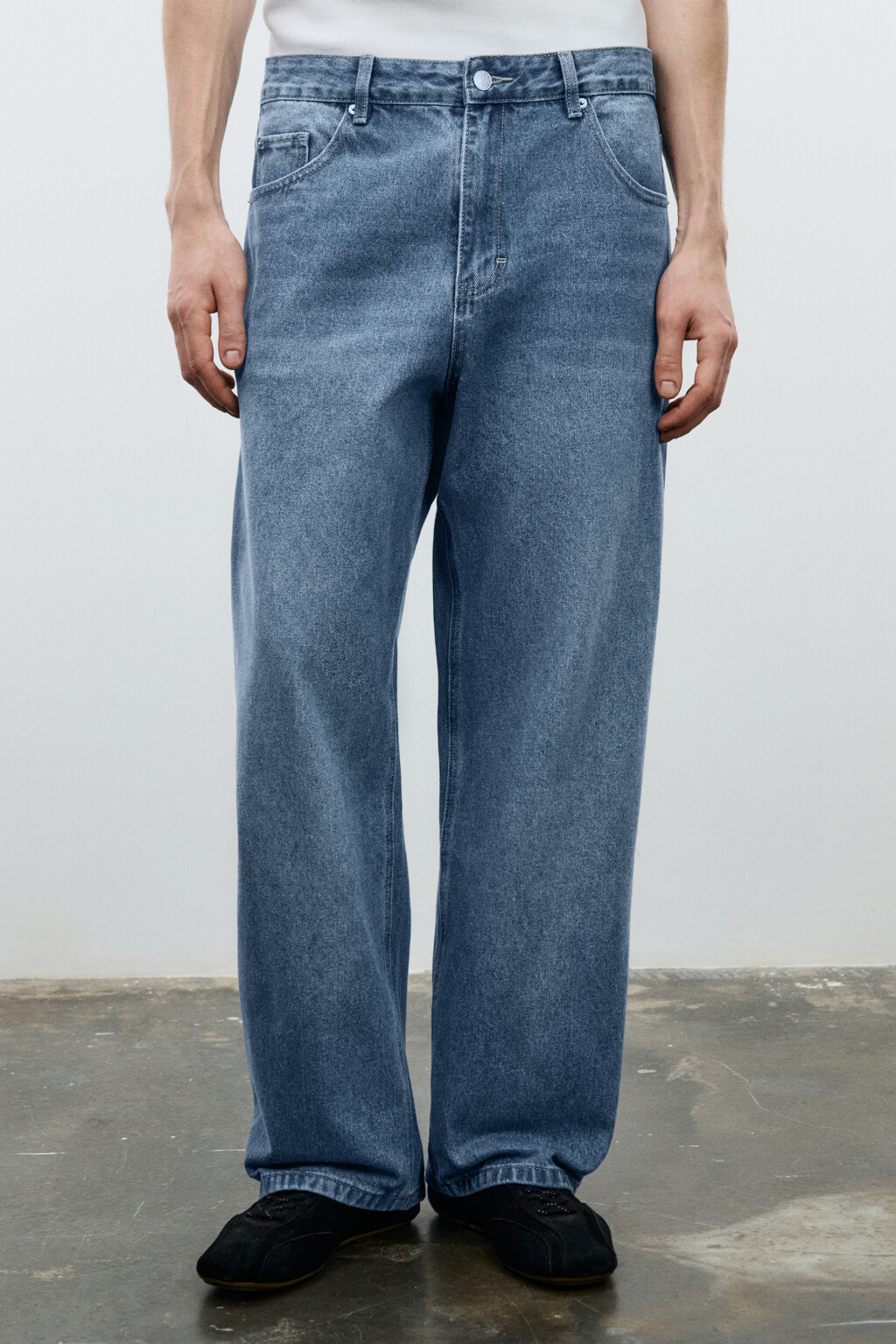 Джинсы широкие базовые - цвет голубой - 3