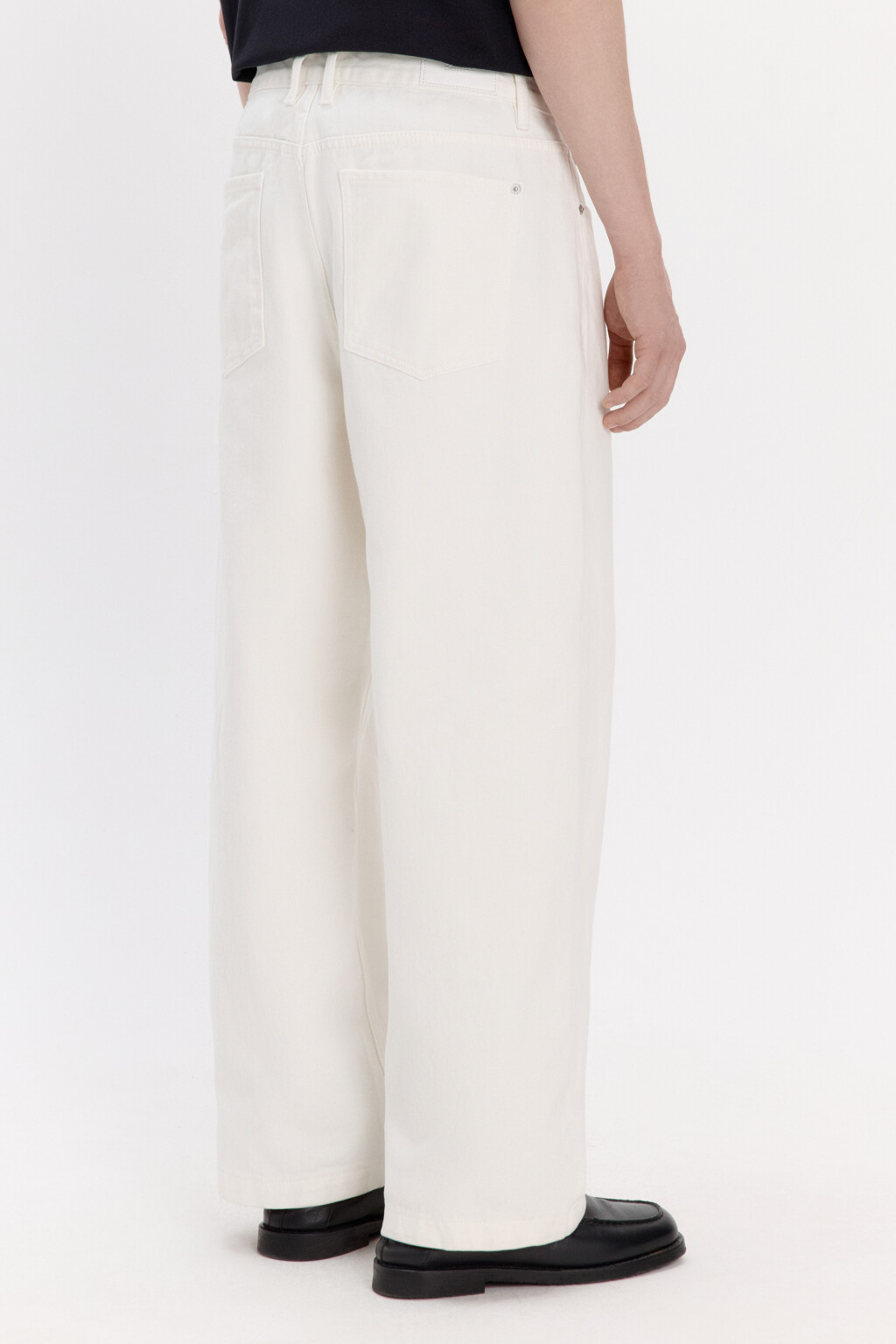 Джинсы широкие базовые со средней посадкой - цвет белый - 4
