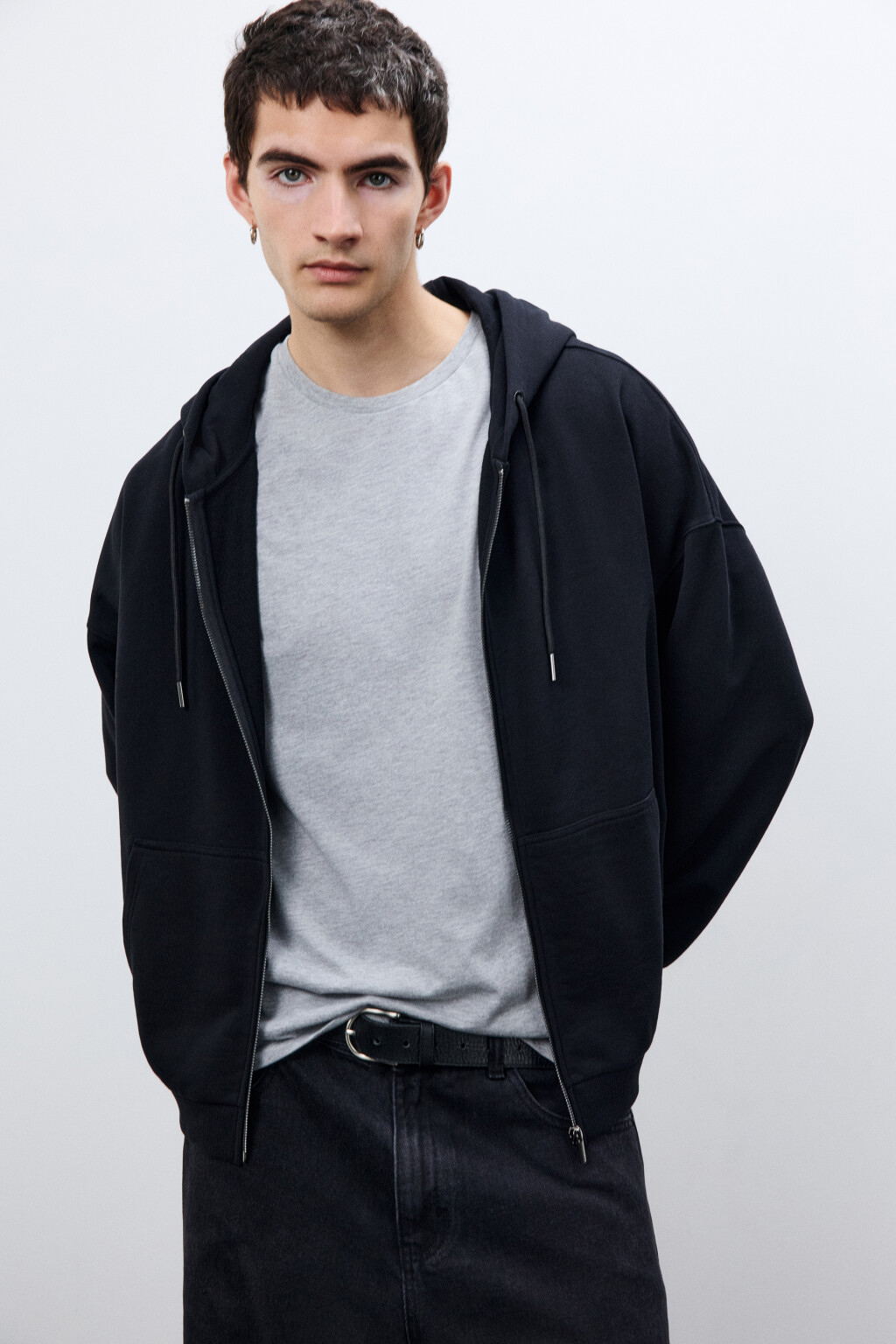 Худи-зипка из футера с капюшоном - цвет черный - 1