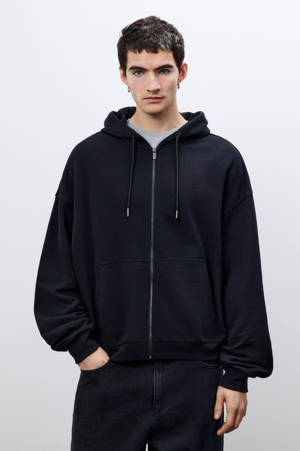 Худи-зипка из футера с капюшоном - цвет черный - 3
