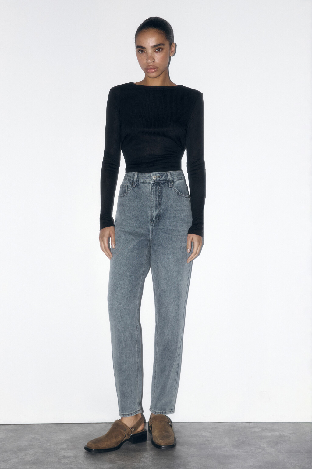 Джинсы mom fit с эффектом масляной стирки - цвет синий - 1