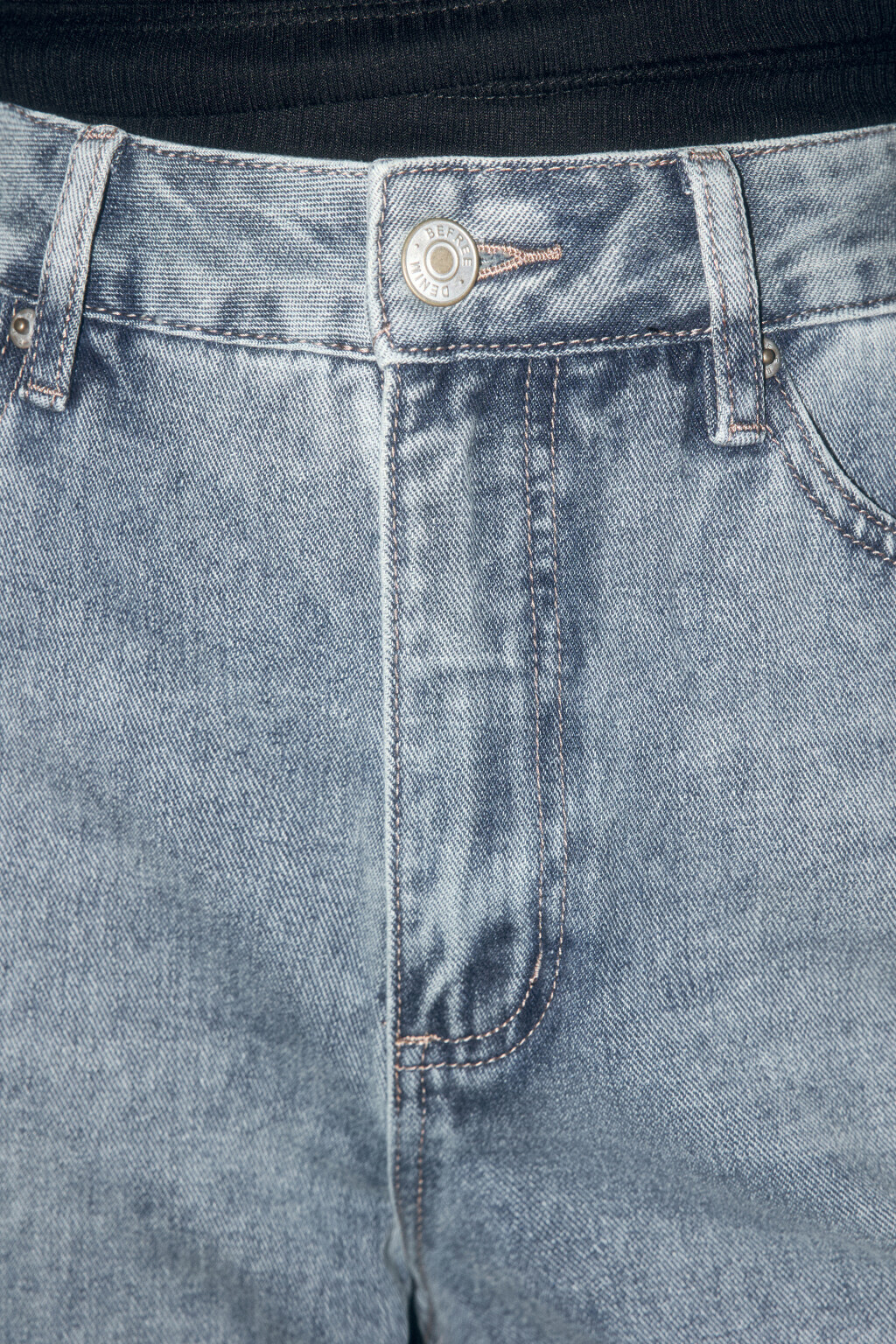 Джинсы mom fit с эффектом масляной стирки - цвет синий - 5