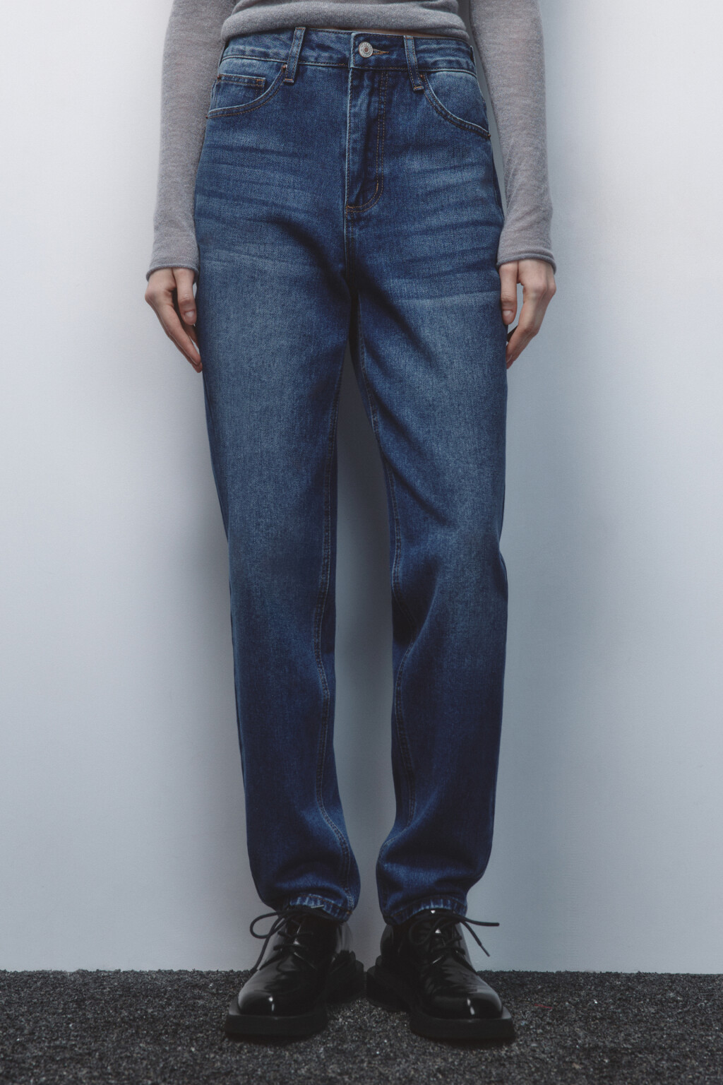 Джинсы mom fit с высокой посадкой - цвет голубой - 2