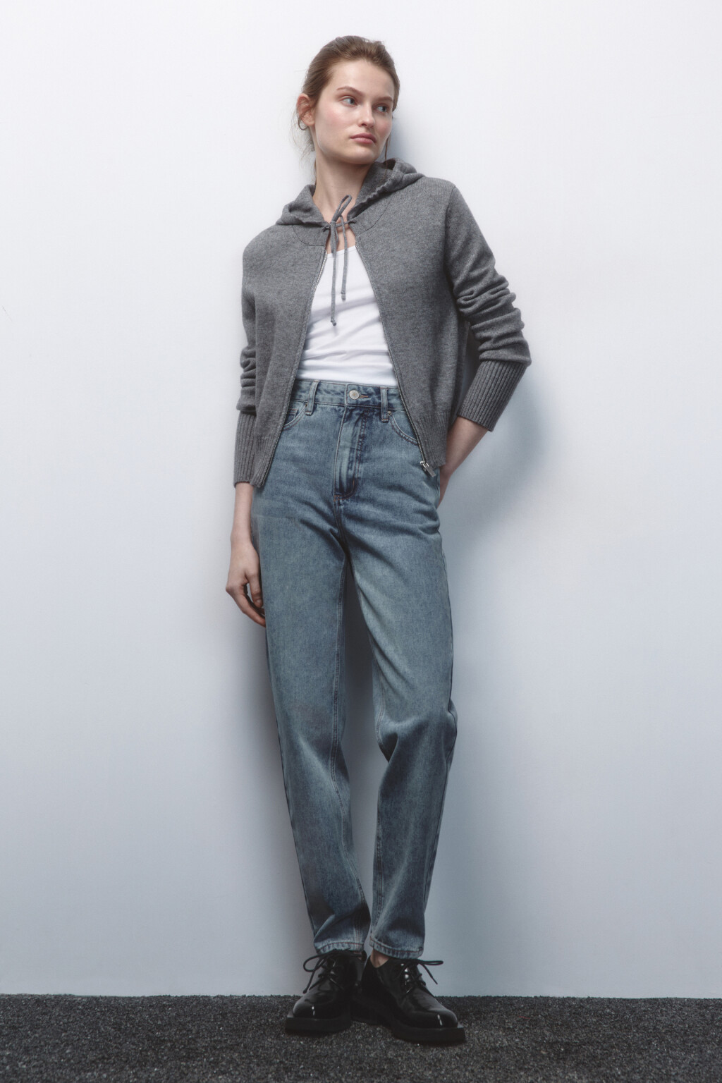 Джинсы mom fit с эффектом масляной стирки - цвет синий - 5