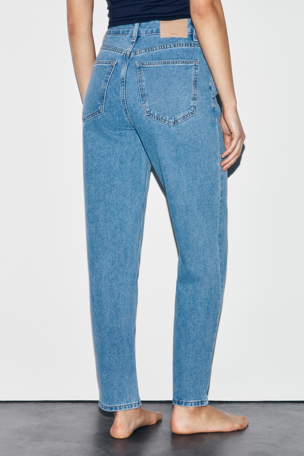 Джинсы mom fit с высокой посадкой - цвет голубой - 4