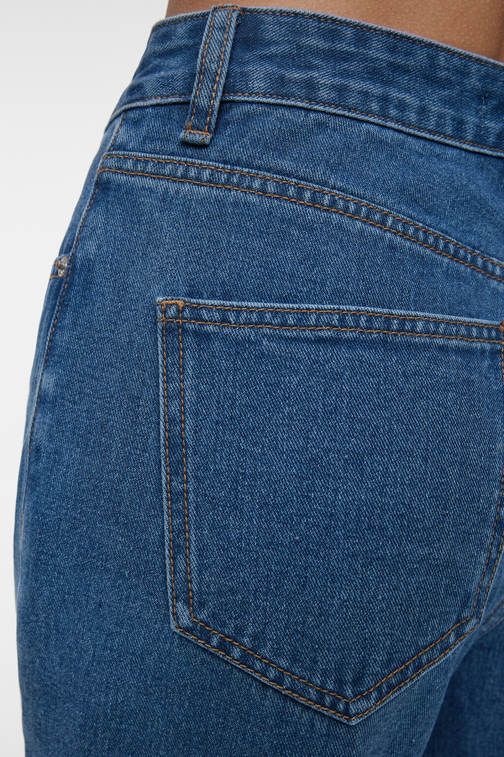 Джинсы MOM базовые с высокой посадкой - цвет голубой - 6