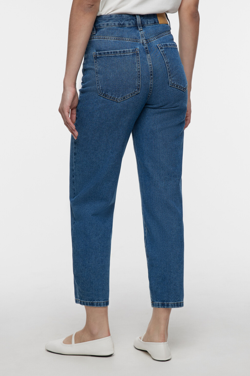 Джинсы mom's укороченные с высокой посадкой - цвет голубой - 4