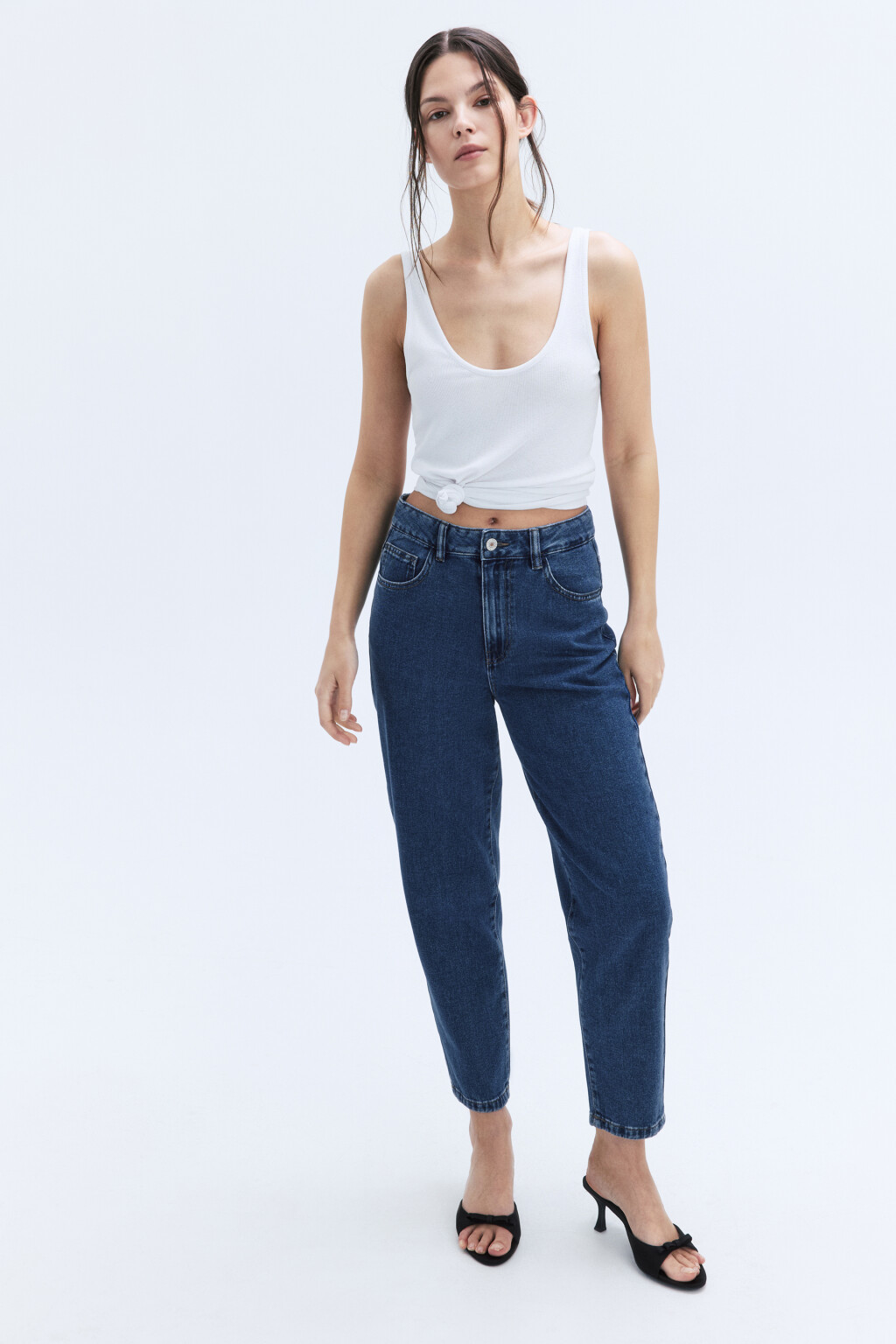 Джинсы mom fit укороченные с высокой посадкой - цвет голубой - 1